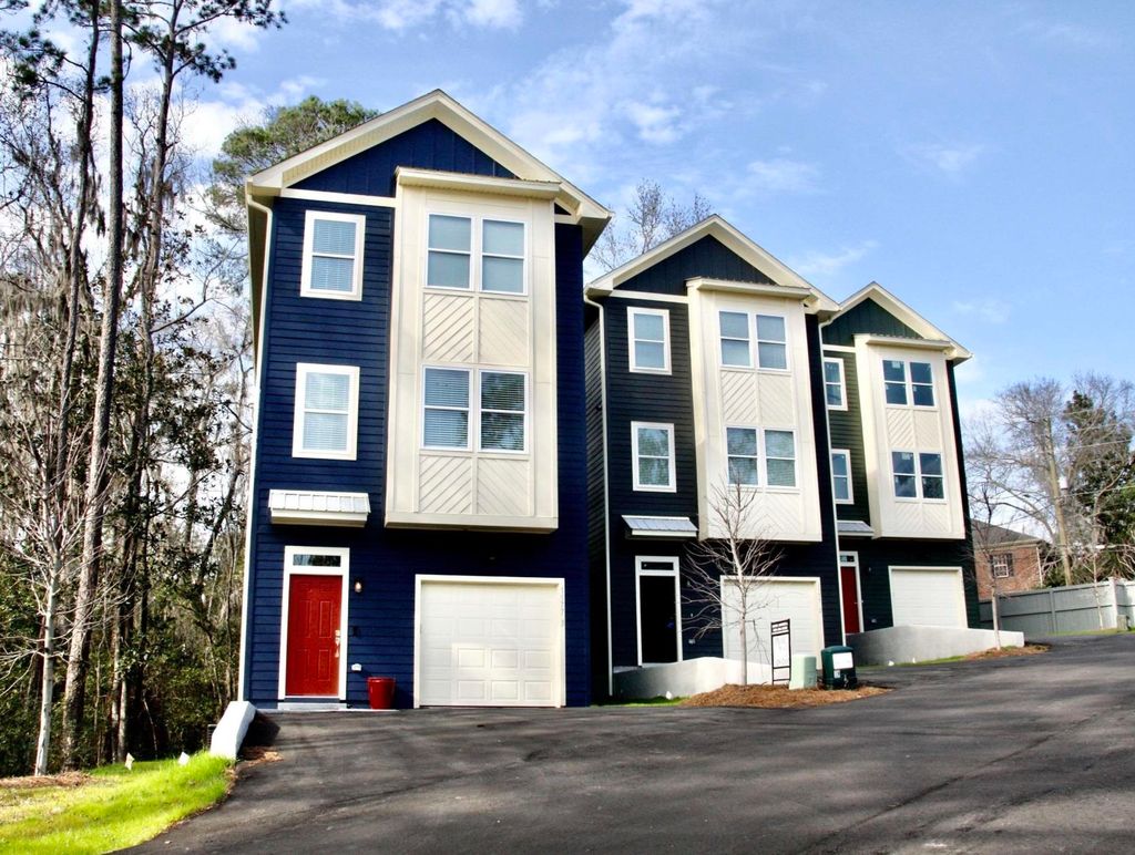 Photo of 1577 Metropolitan Blvd #4, Tallahassee, FL 32308 (MLS # 392010)