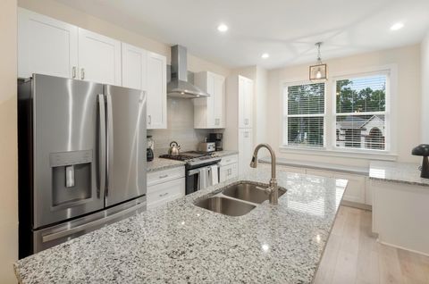 Tiny photo for 1577 Metropolitan Blvd #4, Tallahassee, FL 32308 (MLS # 392010)