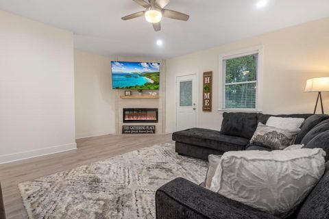 Tiny photo for 1577 Metropolitan Blvd #4, Tallahassee, FL 32308 (MLS # 392010)