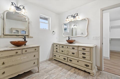 Tiny photo for 4567 Loren Henderson Rd RD, Perry, FL 32347 (MLS # 401774)