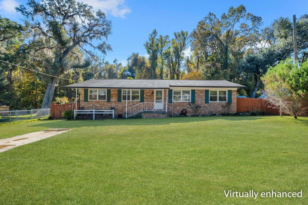 Photo of 2105 Harriet Drive, Tallahassee, FL 32303 (MLS # 393473)