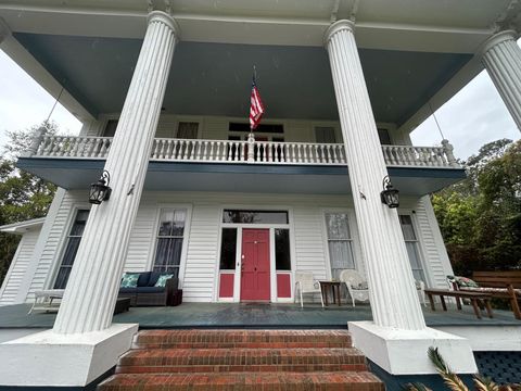 Tiny photo for 625 E WASHINGTON Street, Monticello, FL 32344 (MLS # 398052)