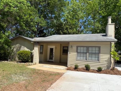 Tiny photo for 2736 Vassar Road, Tallahassee, FL 32309 (MLS # 398651)