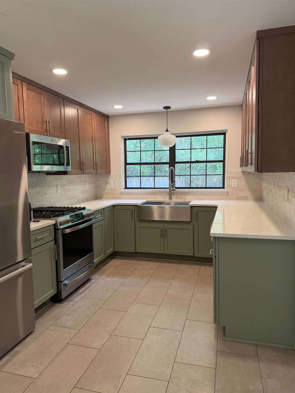 Photo of 408 CAMBRIDGE Drive, Tallahassee, FL 32304 (MLS # 400068)