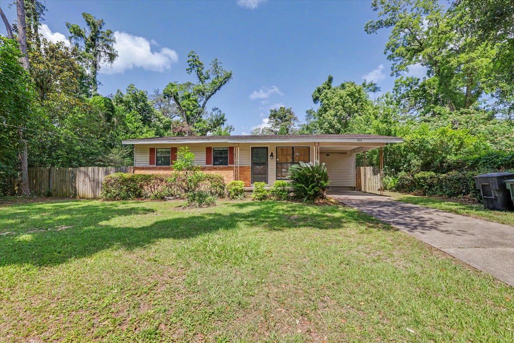 Photo of 408 CAMBRIDGE Drive, Tallahassee, FL 32304 (MLS # 400068)