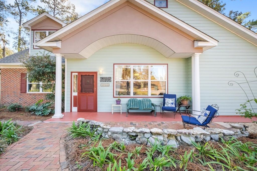 Photo of 1003 Maple Drive, Tallahassee, FL 32301 (MLS # 395734)