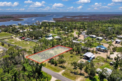 Photo of 303 NW Second Street, Steinhatchee, FL 32359 (MLS # 401771)