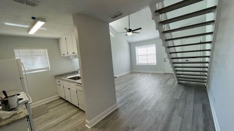 Tiny photo for 123 Whetherbine Way Way, Tallahassee, FL 32301 (MLS # 398788)