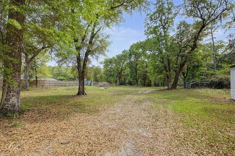 Tiny photo for 2901 BEN STOUTAMIRE Road, Tallahassee, FL 32310 (MLS # 398282)