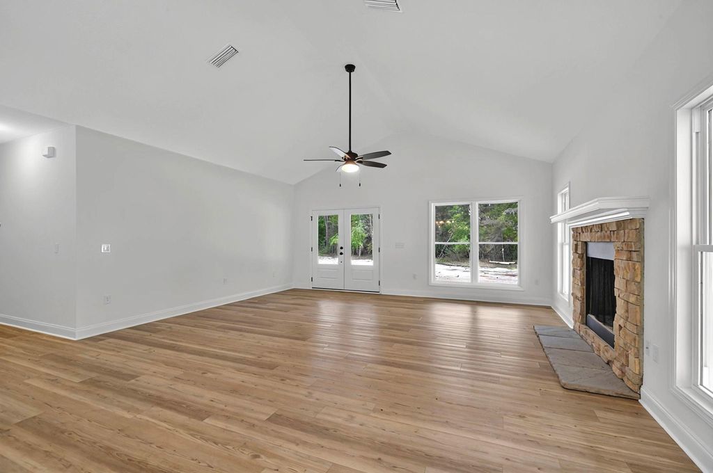 Photo of 3485 Natural Bridge Road, Tallahassee, FL 32305 (MLS # 390558)