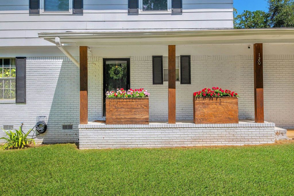 Photo of 120 China Doll Drive, Tallahassee, FL 32312 (MLS # 389381)