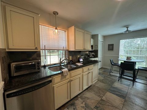 Tiny photo for 2224 Glenwood Lane, Tallahassee, FL 32308 (MLS # 387637)
