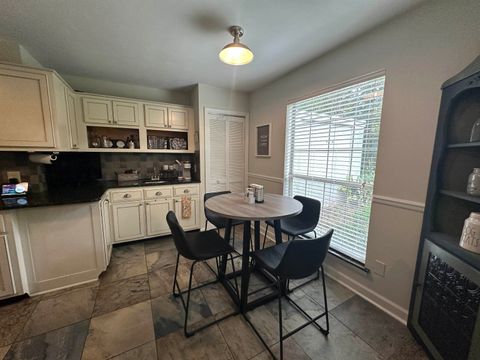 Tiny photo for 2224 Glenwood Lane, Tallahassee, FL 32308 (MLS # 387637)