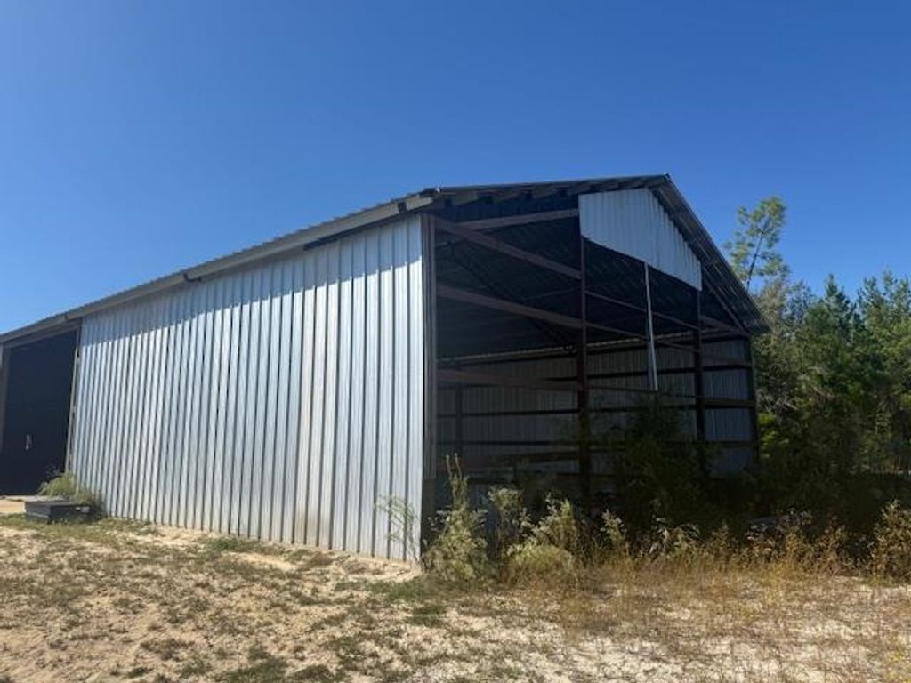 Photo of 17041 B NW CR 12, Bristol, FL 32321 (MLS # 392423)