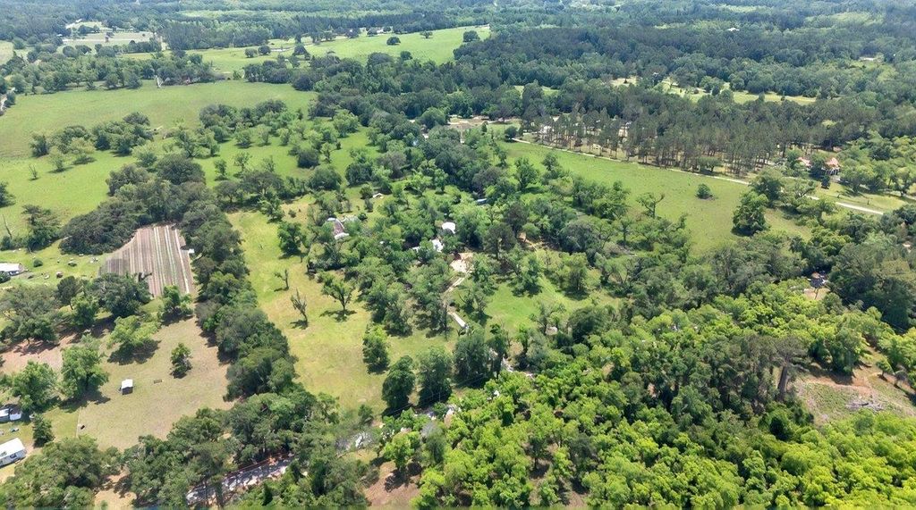 Photo of 952 Turney Anderson Road, Monticello, FL 32344 (MLS # 391420)