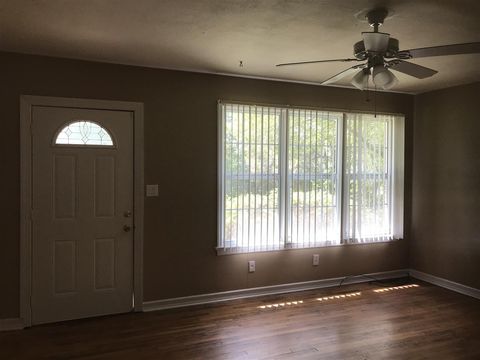 Tiny photo for 2306 W Tennessee Street, Tallahassee, FL 32304 (MLS # 394601)