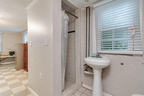 Tiny photo for 1614 S Meridian Street, Tallahassee, FL 32301 (MLS # 391951)
