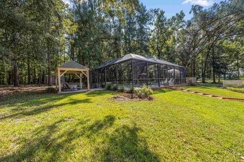 A home in TALLAHASSEE