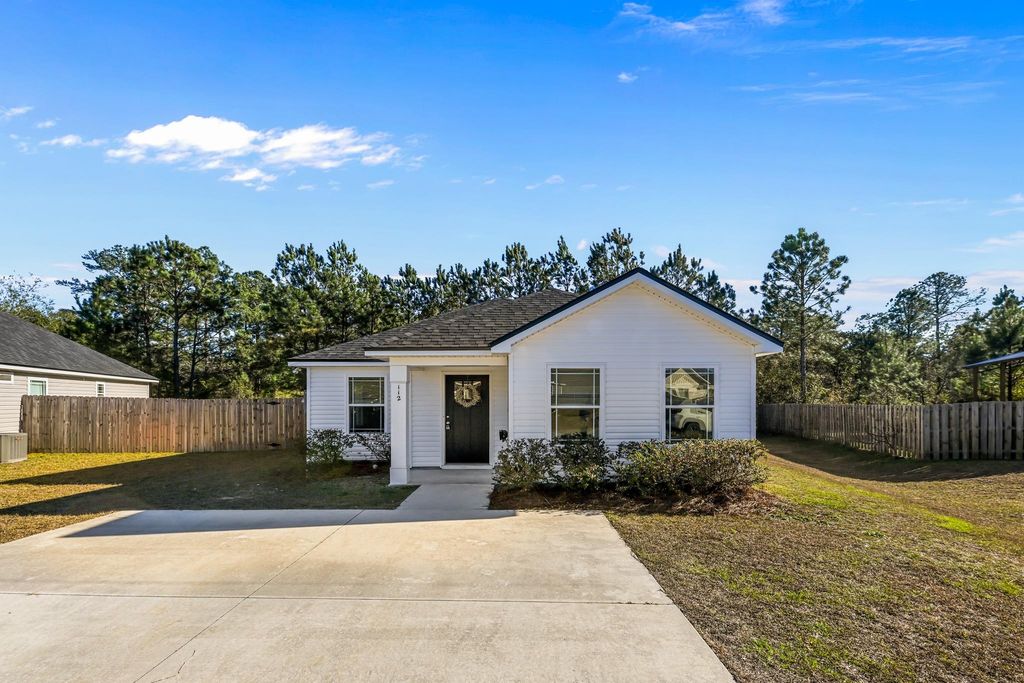 Photo of 112 JOHN MILLS Circle, Sopchoppy, FL 32358 (MLS # 395044)
