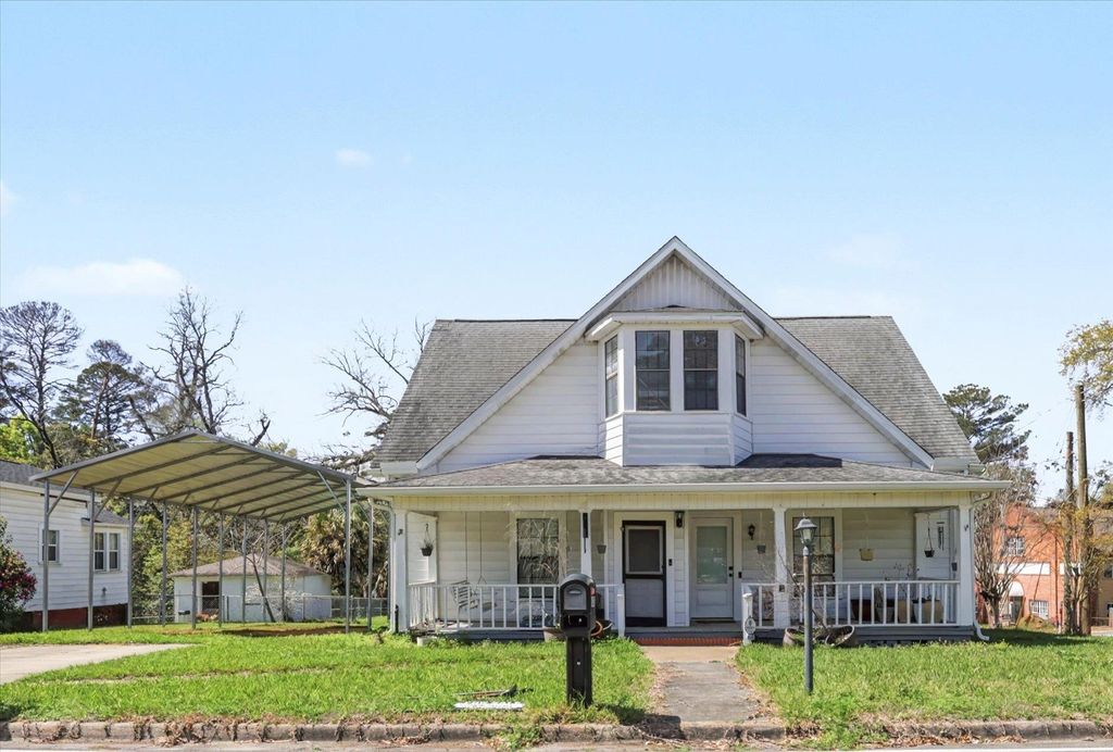 Photo of 102 SE 1st Street, Havana, FL 32333 (MLS # 397518)