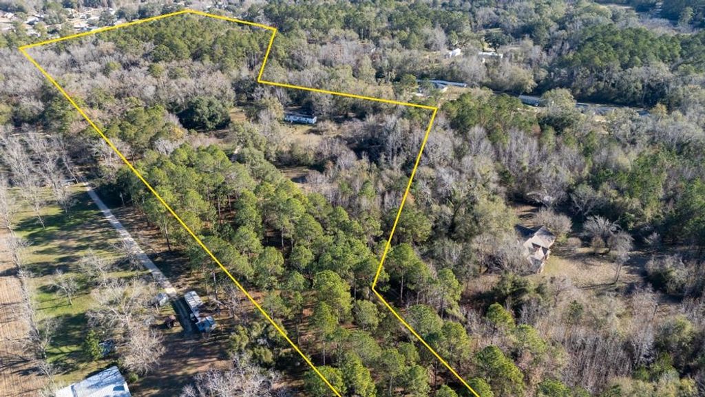 Photo of 8702 Miles Johnson Road, Tallahassee, FL 32309 (MLS # 395212)