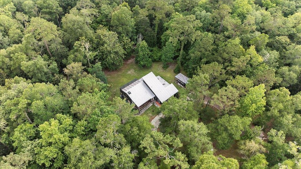 Photo of 39 WIREGRASS Lane, Quincy, FL 32351 (MLS # 400682)