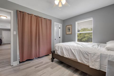 Tiny photo for 428 Dupont Drive, Tallahassee, FL 32305 (MLS # 401628)