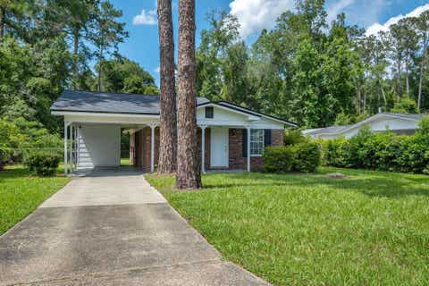 Tiny photo for 428 Dupont Drive, Tallahassee, FL 32305 (MLS # 401628)