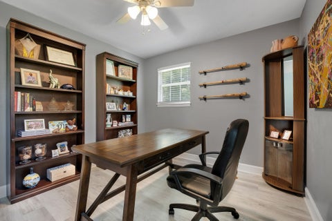 Tiny photo for 428 Dupont Drive, Tallahassee, FL 32305 (MLS # 401628)