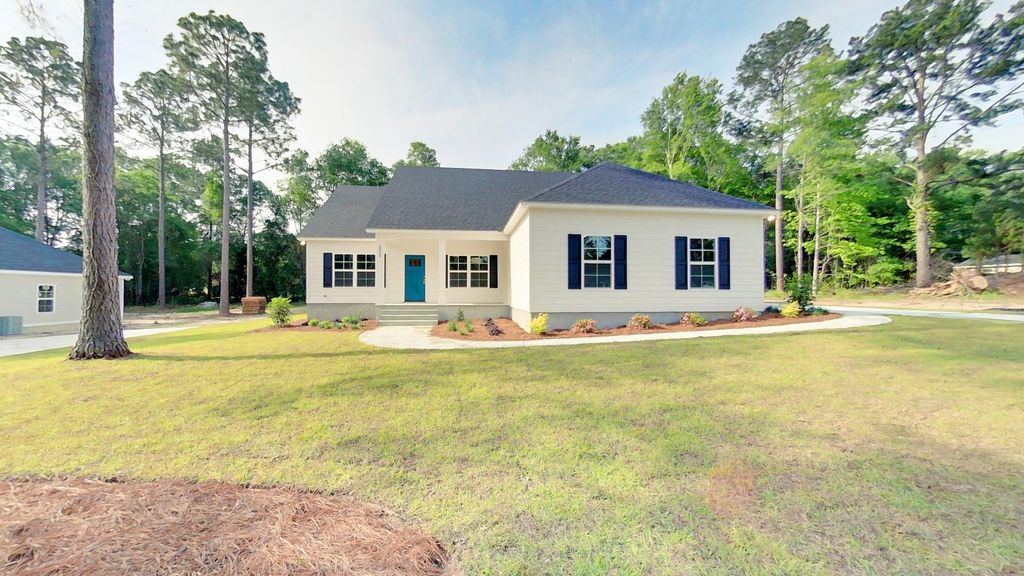 Photo of 2032 Lexington Avenue, Bainbridge, GA 39817 (MLS # 394888)
