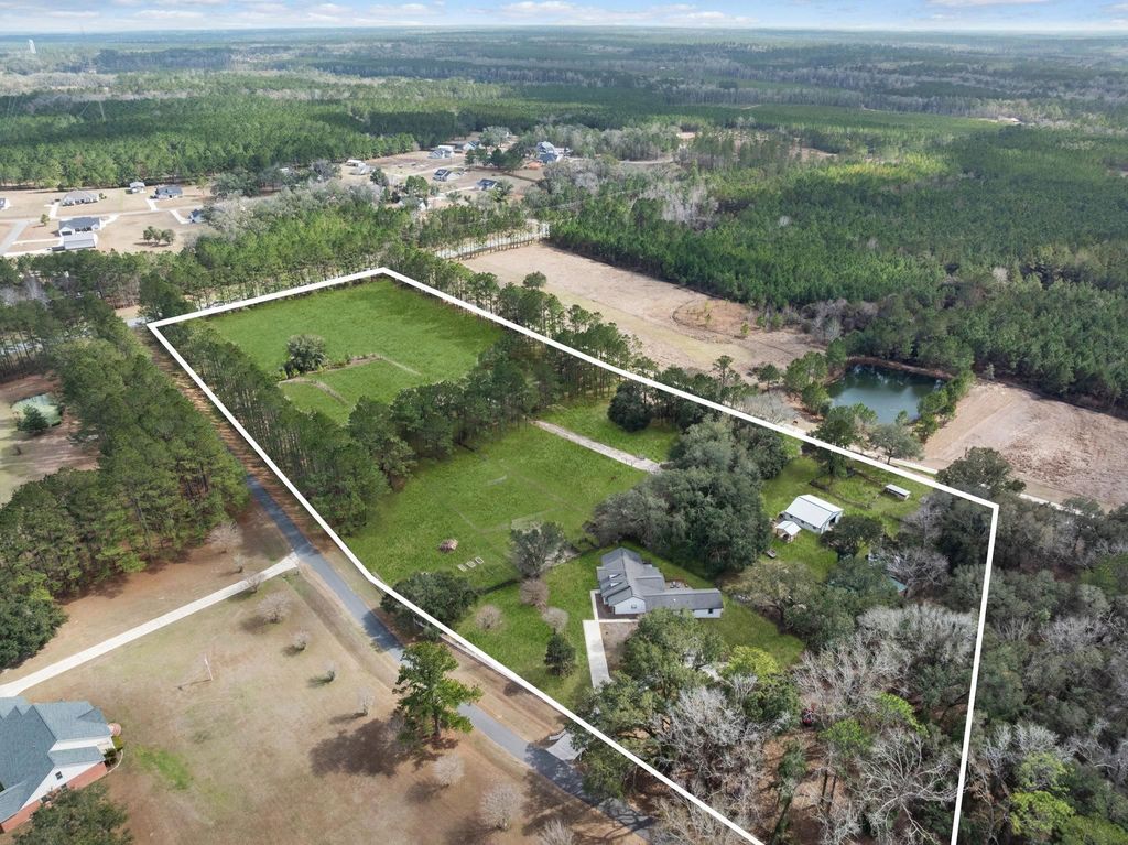 Photo of 185 Omega Drive Dr, Monticello, FL 32344 (MLS # 396418)