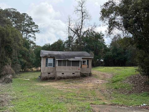 Tiny photo for 108 East Jerger Street, Thomasville, GA 31792 (MLS # 397917)