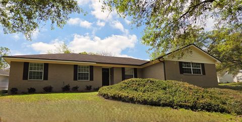 Photo of 3747 Longchamp Circle, Tallahassee, FL 32309 (MLS # 397868)