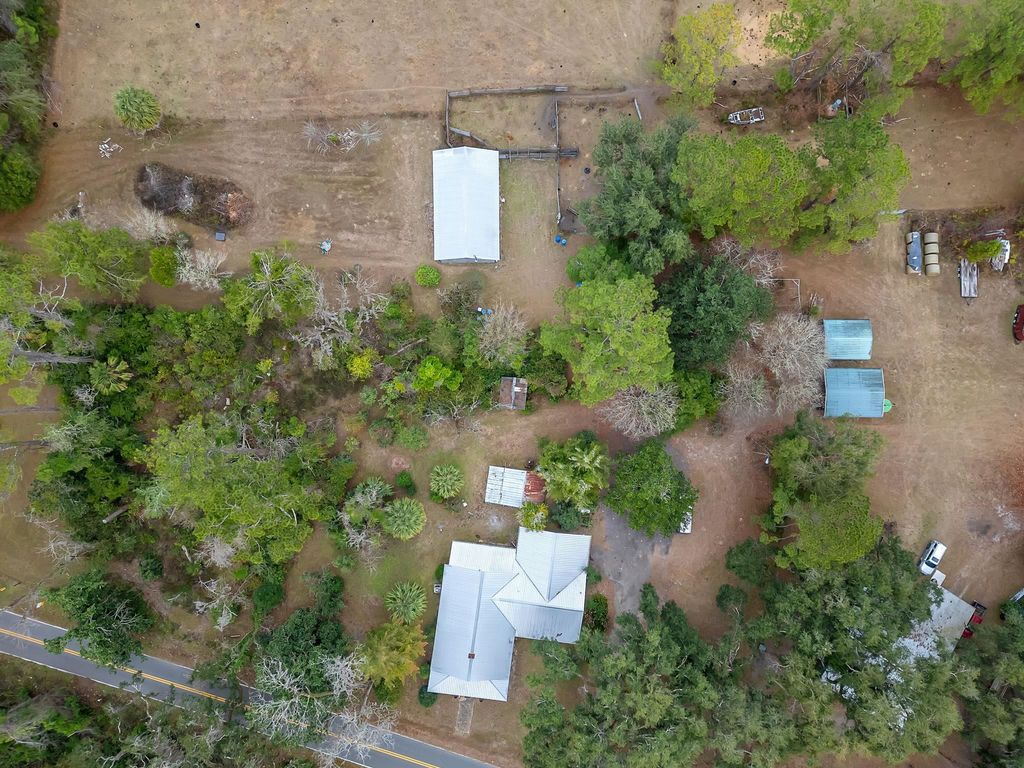 Photo of 701 N BARBER Hill, Lamont, FL 32336 (MLS # 394524)