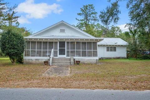 Tiny photo for 701 N BARBER Hill, Lamont, FL 32336 (MLS # 394524)