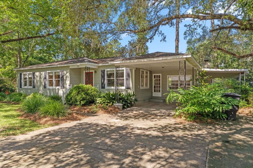 Photo of 1122 Victory Garden Drive, Tallahassee, FL 32301 (MLS # 391632)
