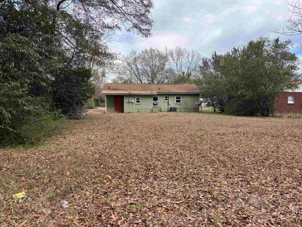 Photo of 1837 FLAGLER Street, Quincy, FL 32351 (MLS # 396287)
