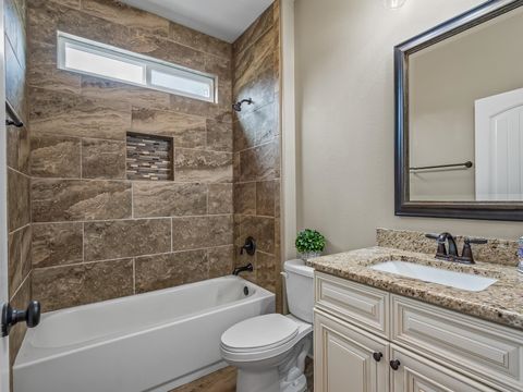 Tiny photo for 292 Parkside Circle, Crawfordville, FL 32327 (MLS # 399411)