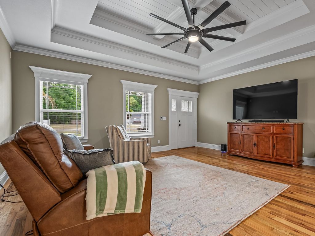 Photo of 292 Parkside Circle, Crawfordville, FL 32327 (MLS # 399411)