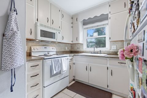 Tiny photo for 932 Carraway Street, Tallahassee, FL 32308 (MLS # 399555)