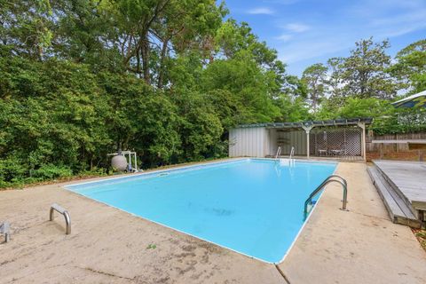 Tiny photo for 932 Carraway Street, Tallahassee, FL 32308 (MLS # 399555)
