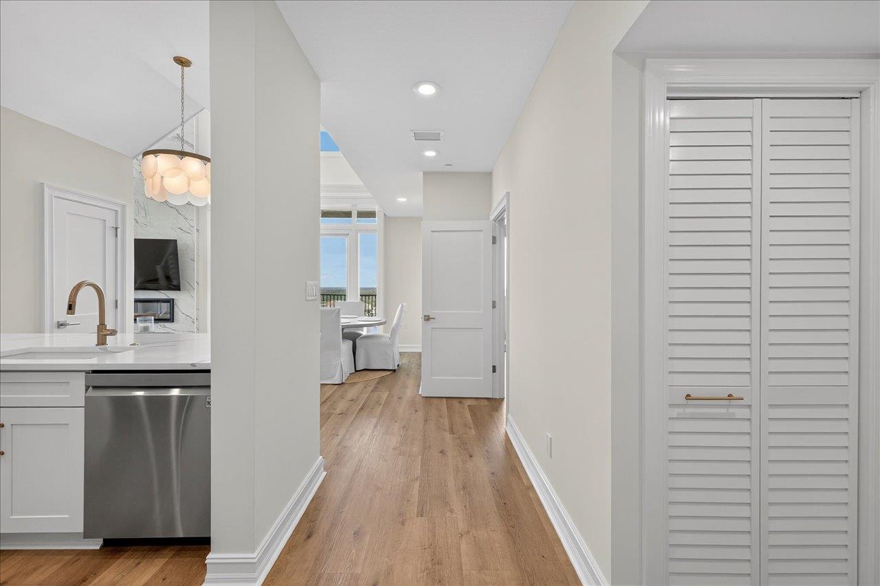 300 S Duval Street 2209