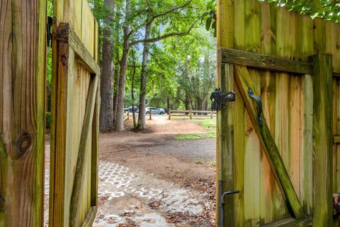 Tiny photo for 995 Park View Drive DR, Tallahassee, FL 32311 (MLS # 400117)