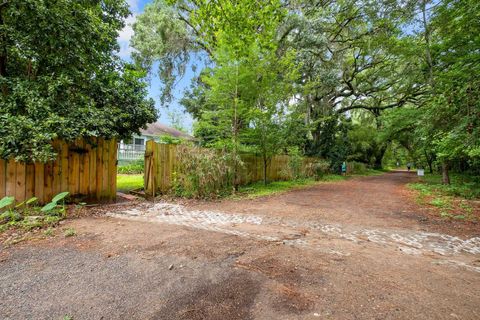 Tiny photo for 995 Park View Drive DR, Tallahassee, FL 32311 (MLS # 400117)