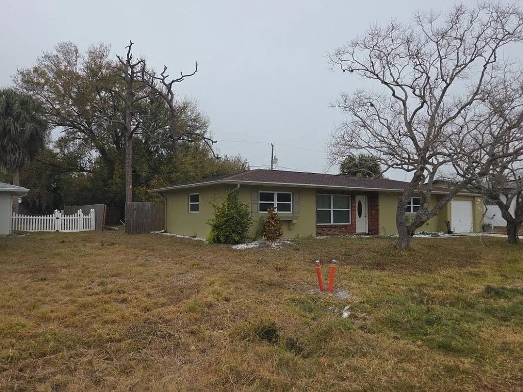 Photo of 322 Reading St NW St, Other Florida, FL 33952 (MLS # 397130)