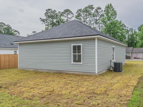 Tiny photo for 74 Redman Road, Crawfordville, FL 32327 (MLS # 401508)