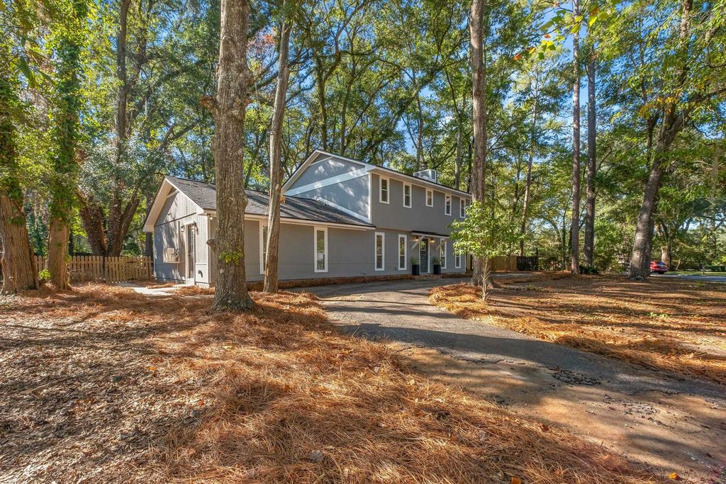 Photo of 3013 Giles Place, Tallahassee, FL 32309 (MLS # 392512)