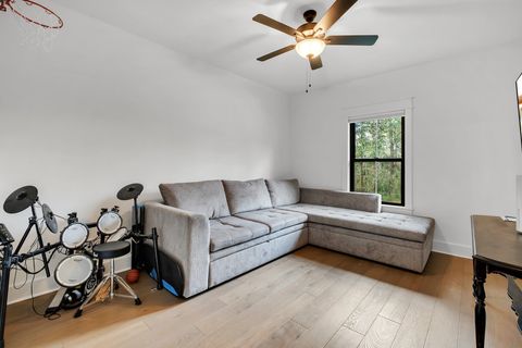 Tiny photo for 401 Meridian Place, Tallahassee, FL 32303 (MLS # 395087)