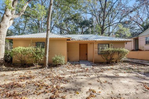 Photo of 2925 Fairview Drive, Tallahassee, FL 32301 (MLS # 394364)