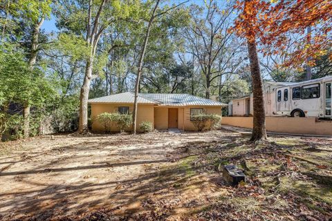 Tiny photo for 2925 Fairview Drive, Tallahassee, FL 32301 (MLS # 394364)